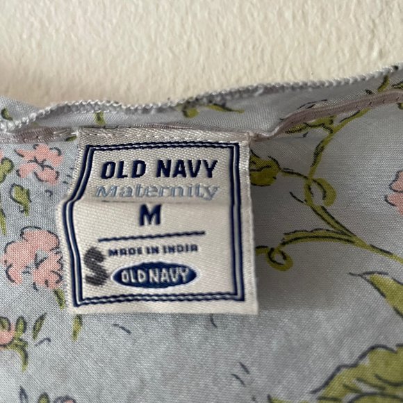 🔥 Old Navy | Maternity Light Blue Floral Spring/Summer Faux Wrap Top M - Picture 3 of 4